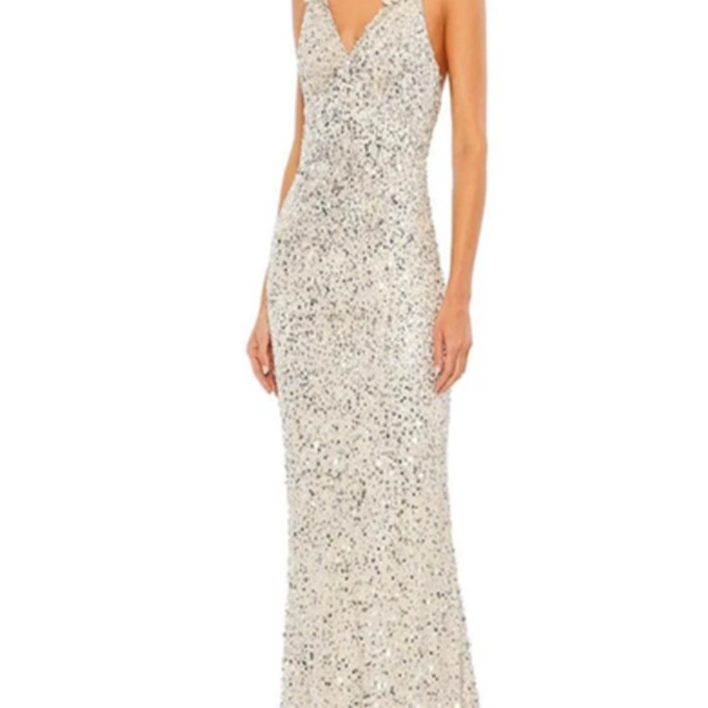 Elegant Silver Sequin Dress by Mac Duggal new with tags